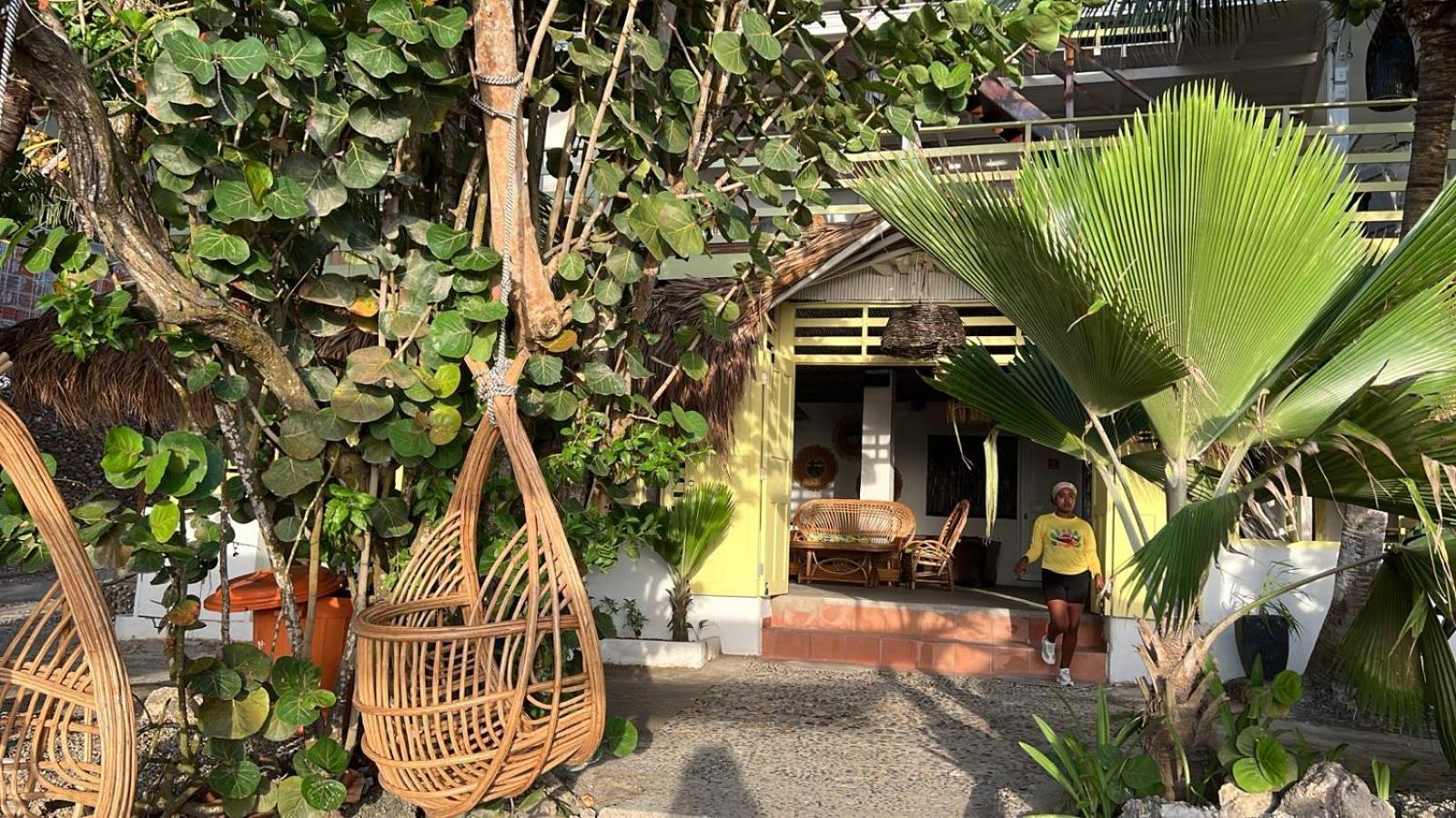 Pensión Playa Banana Manzanillo Del Mar