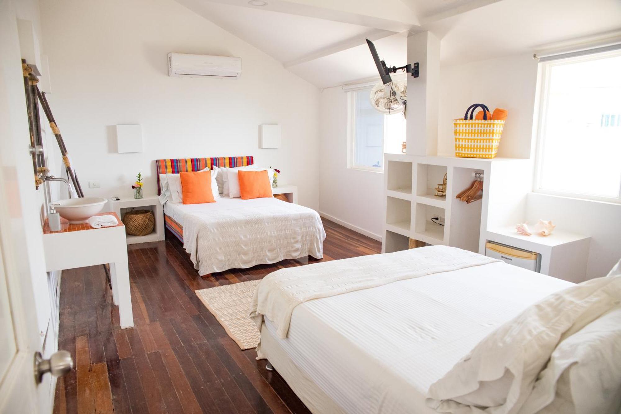 Pensión Playa Banana Manzanillo Del Mar Cartagena